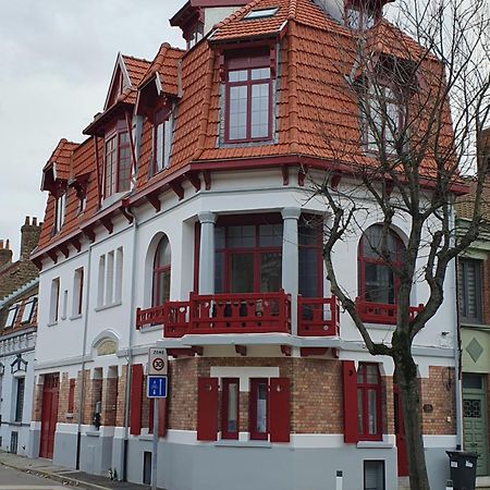 Les Iris, Malo Les Bains, 350 M De La Plage Apartment Dunkirk Bagian luar foto